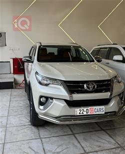 تۆیۆتا فۆرچێنەر